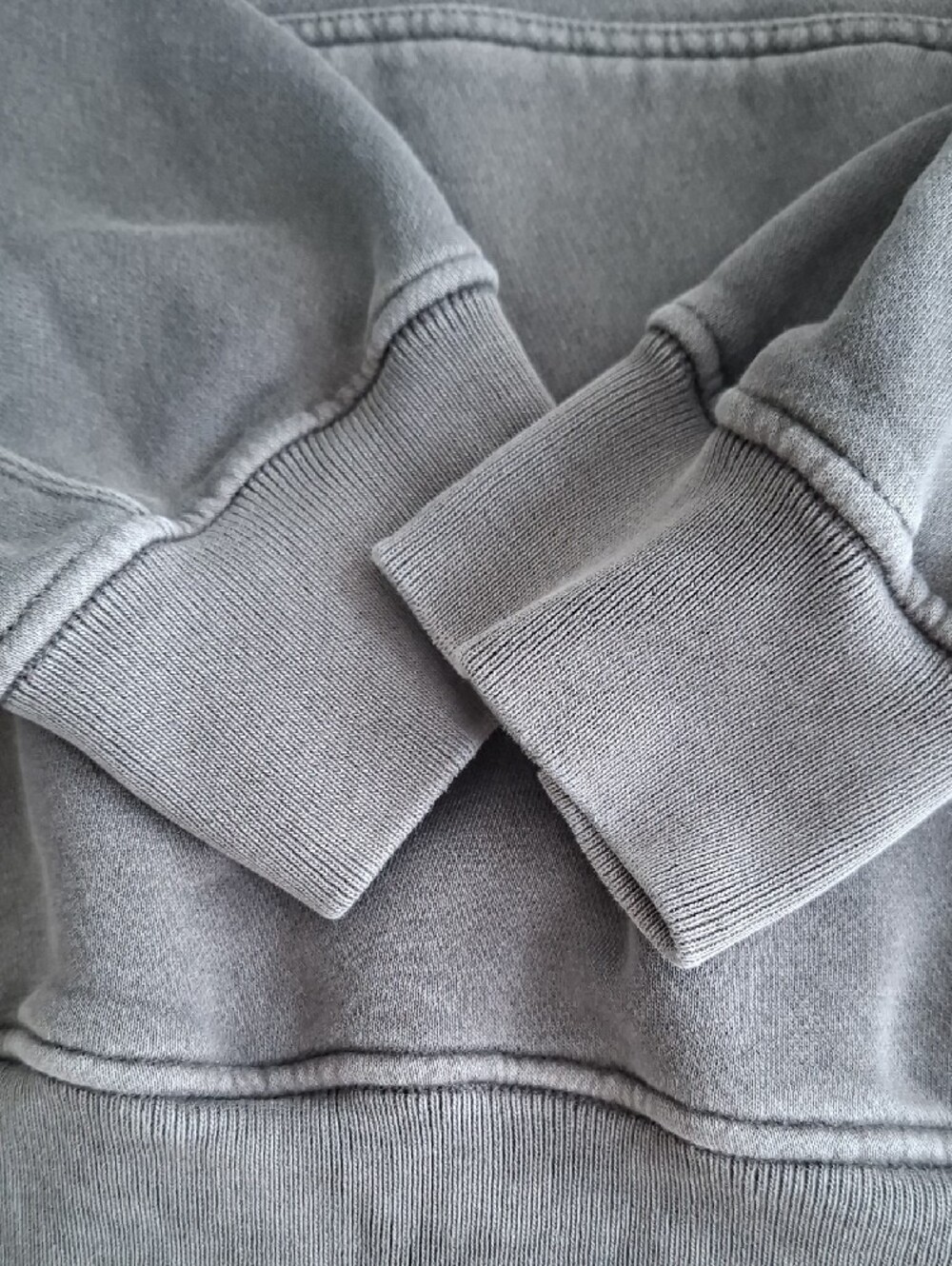 Abercrombie & Fitch Men's Hooded Pullover Sweatshirt in Faded Gray - Picture 2 of 4